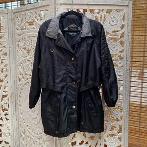 Vintage Braetan Black Belted Windbreaker/Rain Coat - Medium